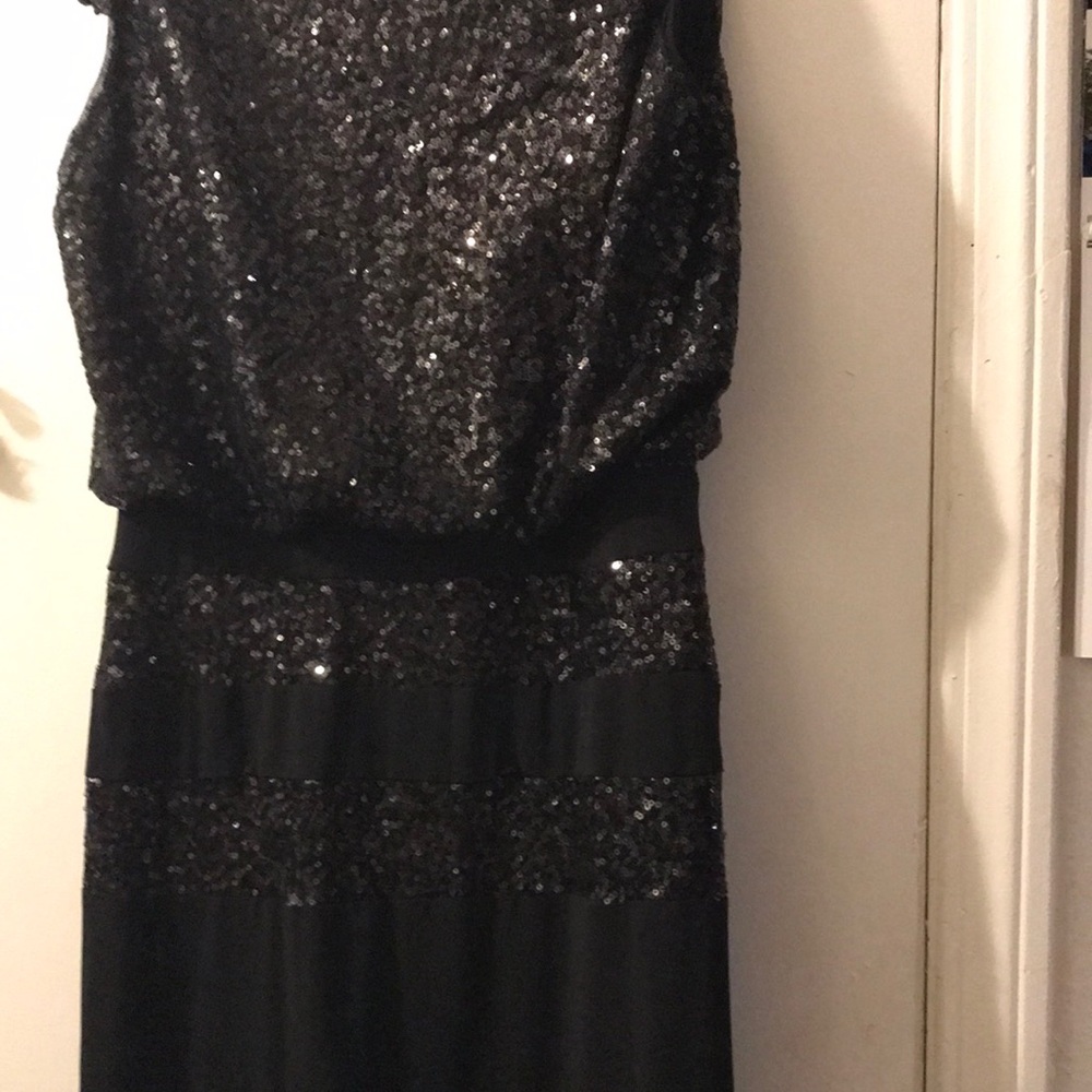 LAUREN: Ralph Lauren elegant soft , beaded maxi dress with low back.Petite 4p